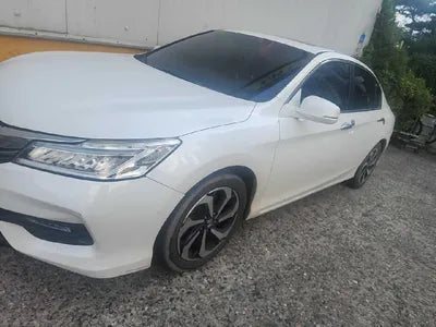 2017 Honda Accord VIN: