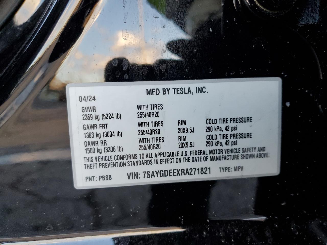 2024 TESLA MODEL Y  VIN:7SAYGDEEXRA271821