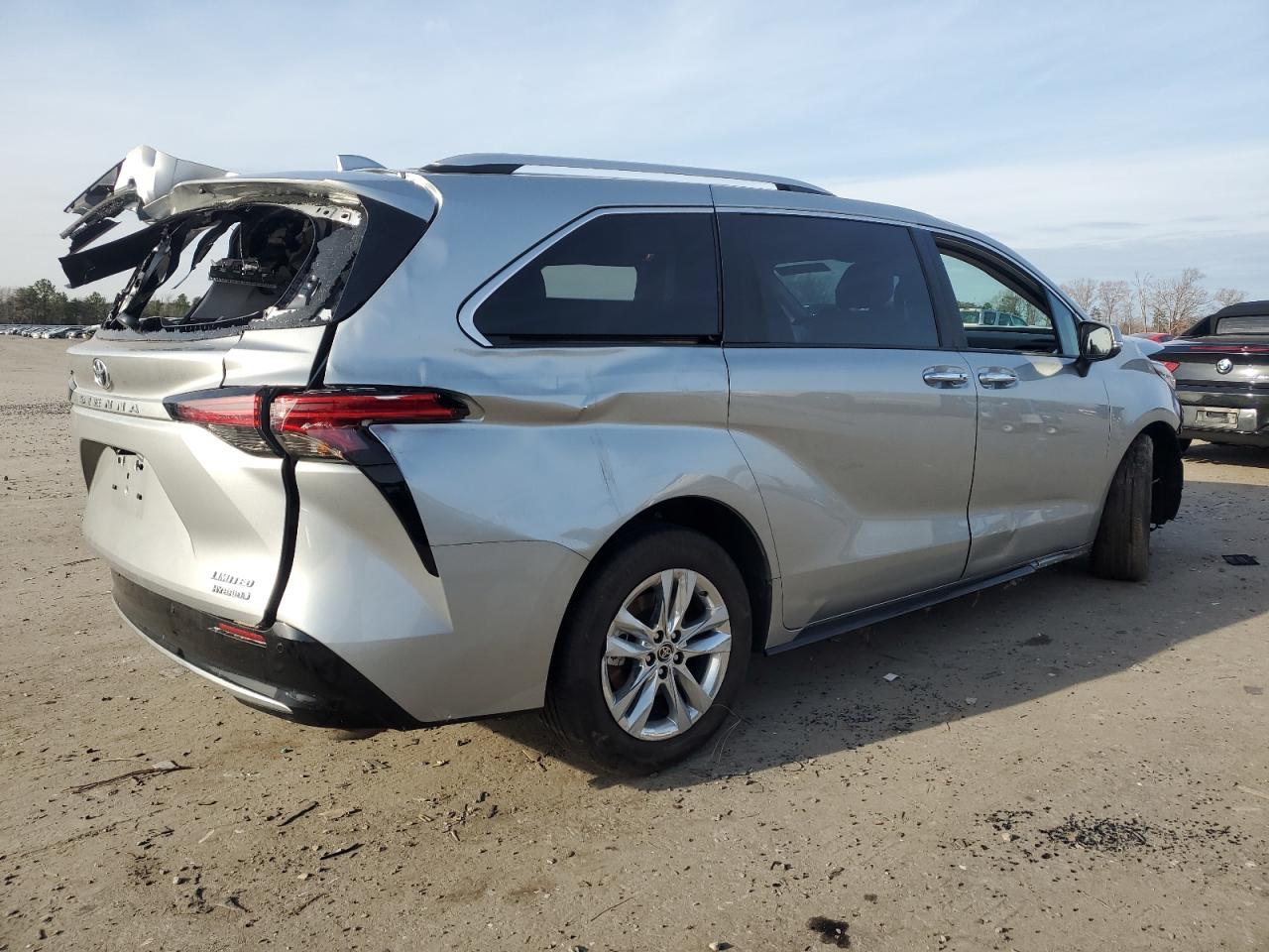 2024 TOYOTA SIENNA LIMITED VIN:5TDZSKFC9RS146938