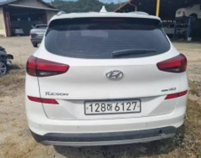 2019 Hyundai Tucson KMHJ3817HKU153889 VIN:KMHJ3817HKU153889