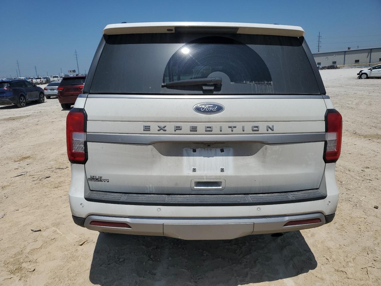 2022 FORD EXPEDITION XLT VIN:1FMJU1HT5NEA57068