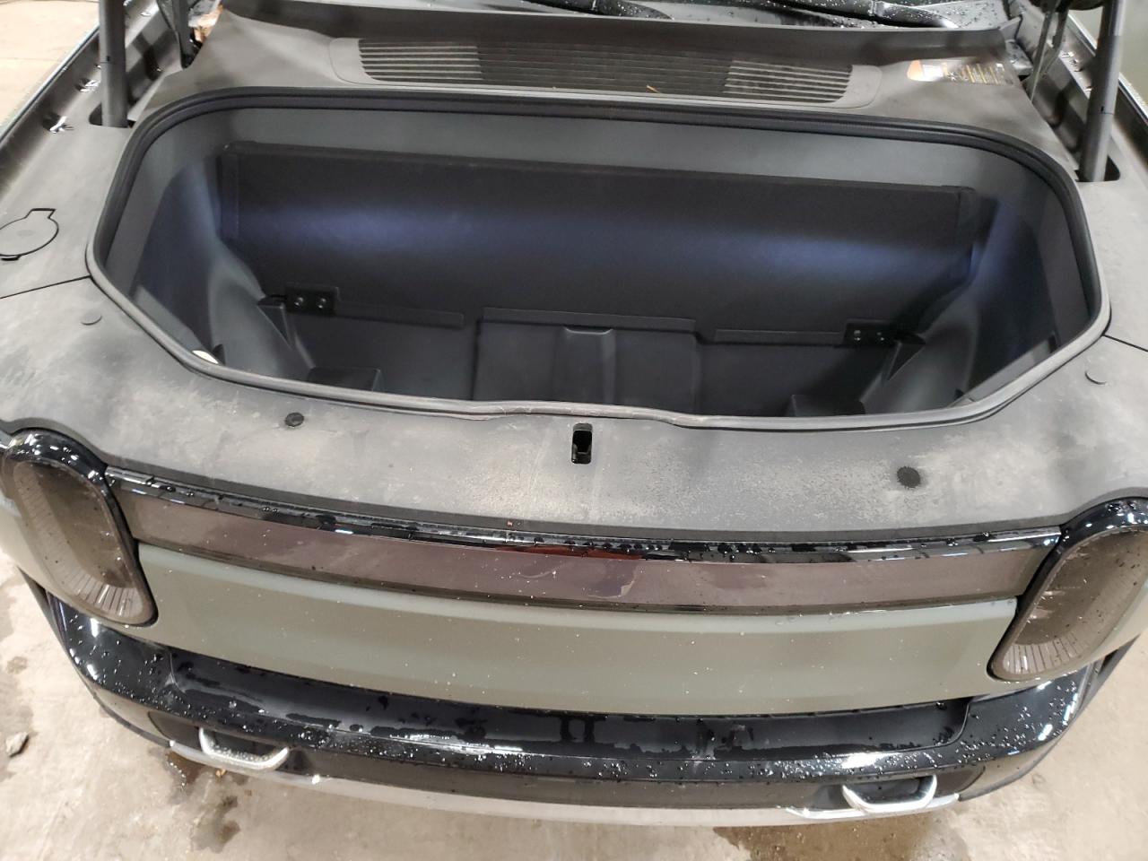 2022 RIVIAN R1T LAUNCH EDITION VIN:7FCTGAAL8NN005071