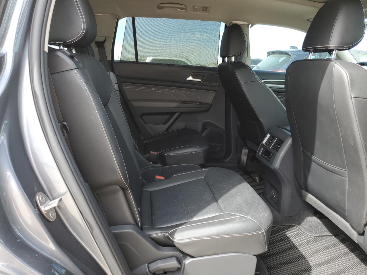 2022 VOLKSWAGEN ATLAS SE VIN:1V2KR2CA1NC561102
