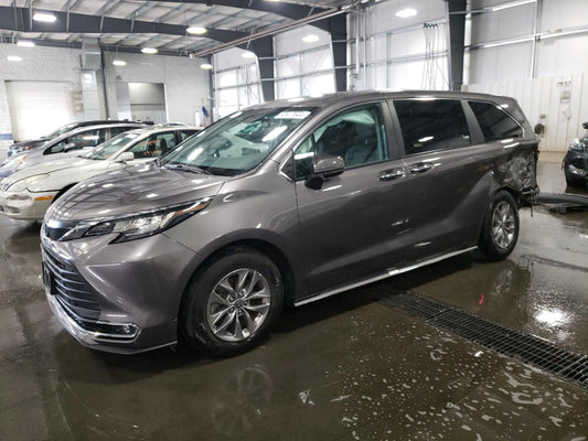 2022 TOYOTA SIENNA XLE VIN:5TDYRKEC3NS125201