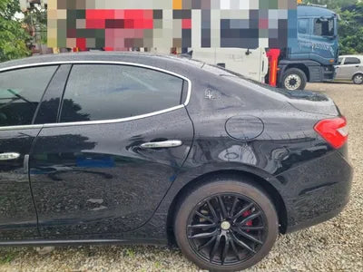 2016 Maserati Ghibli VIN: