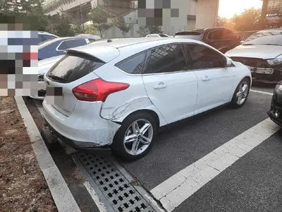 2015 Ford Focus VIN: