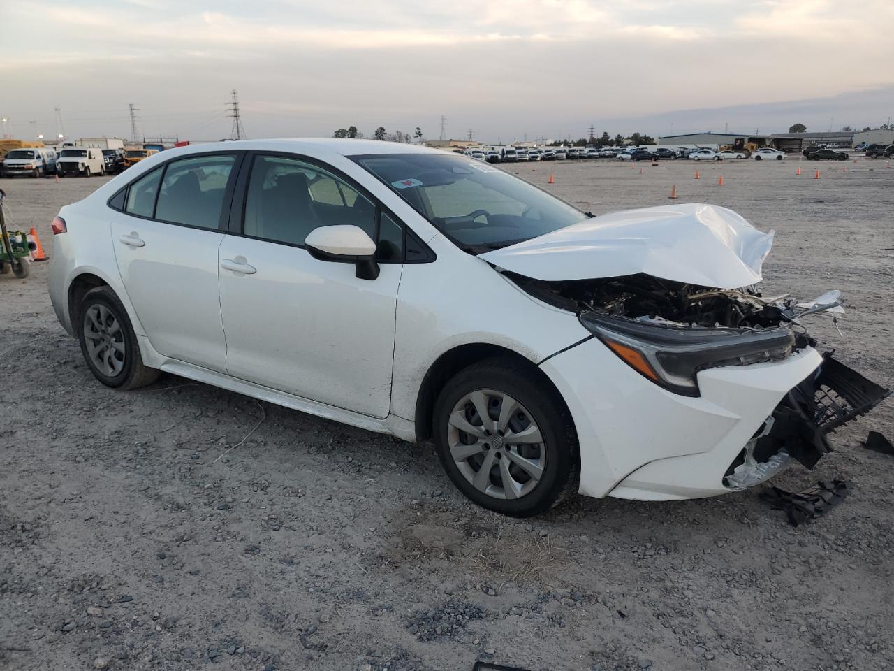 2024 TOYOTA COROLLA LE VIN:JTDBCMFE3R3042569