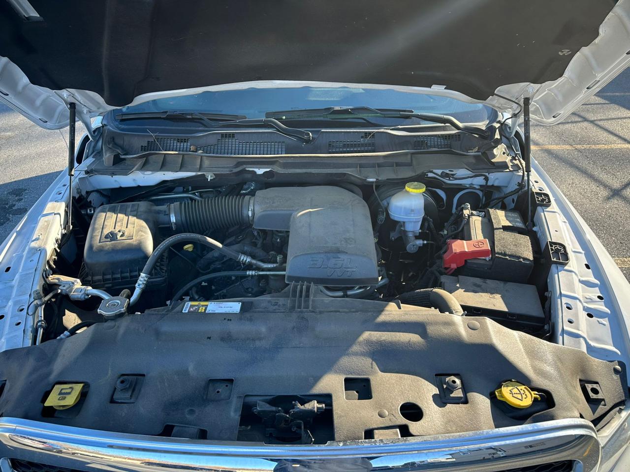 2022 RAM 1500 CLASSIC SLT VIN:1C6RR6LG9NS249196