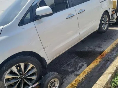 2015 Kia Carnival VIN: