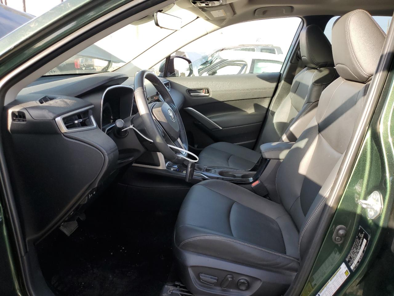 2022 TOYOTA COROLLA CROSS XLE VIN:7MUDAABG9NV029764