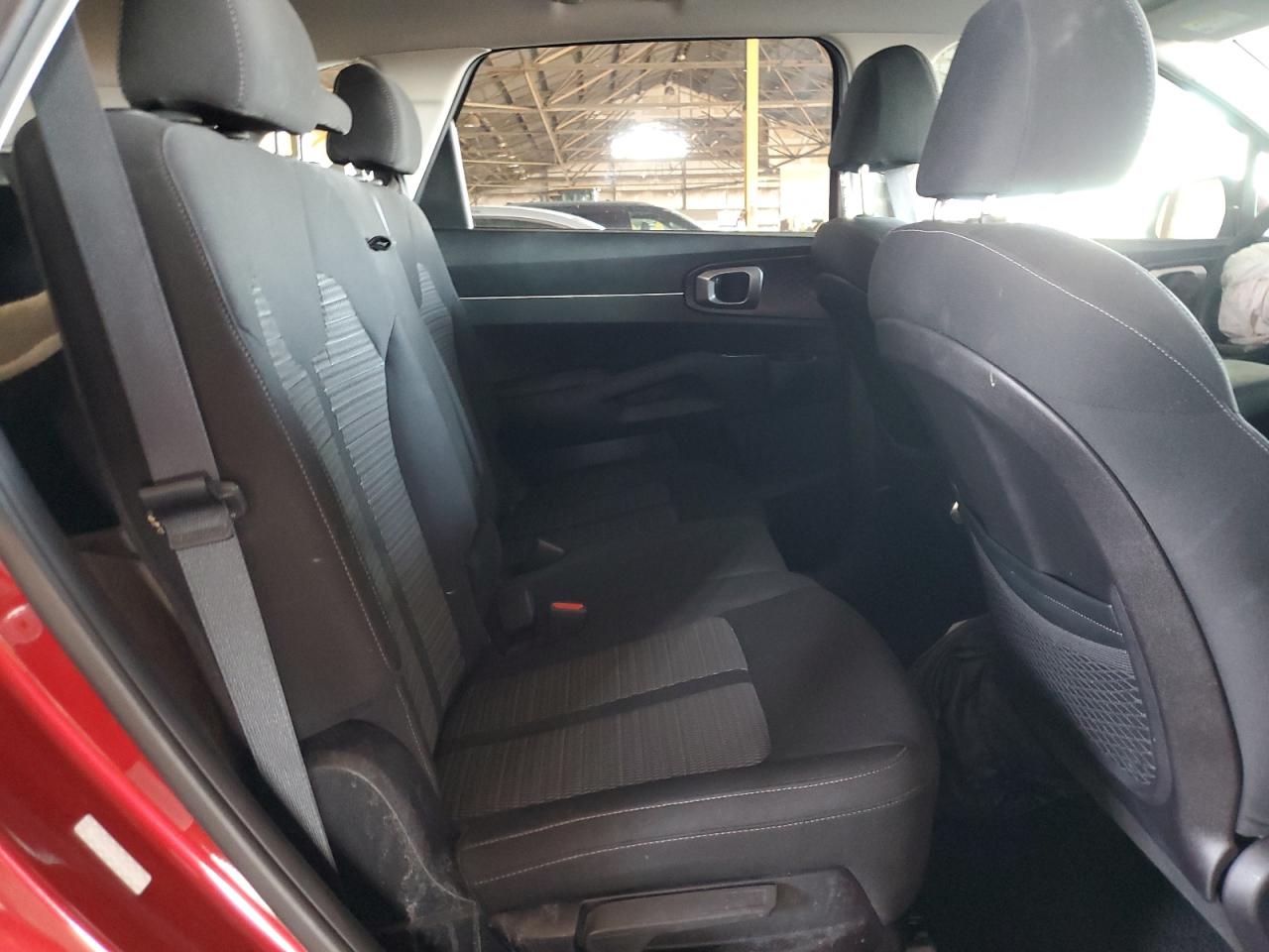 2022 KIA SORENTO LX VIN:5XYRGDLC4NG083787