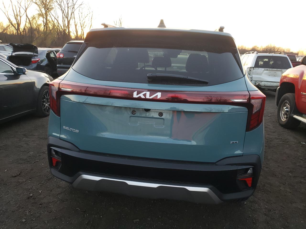 2024 KIA SELTOS EX VIN:KNDERCAA0R7627676