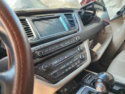 2014 Kia Carnival VIN: