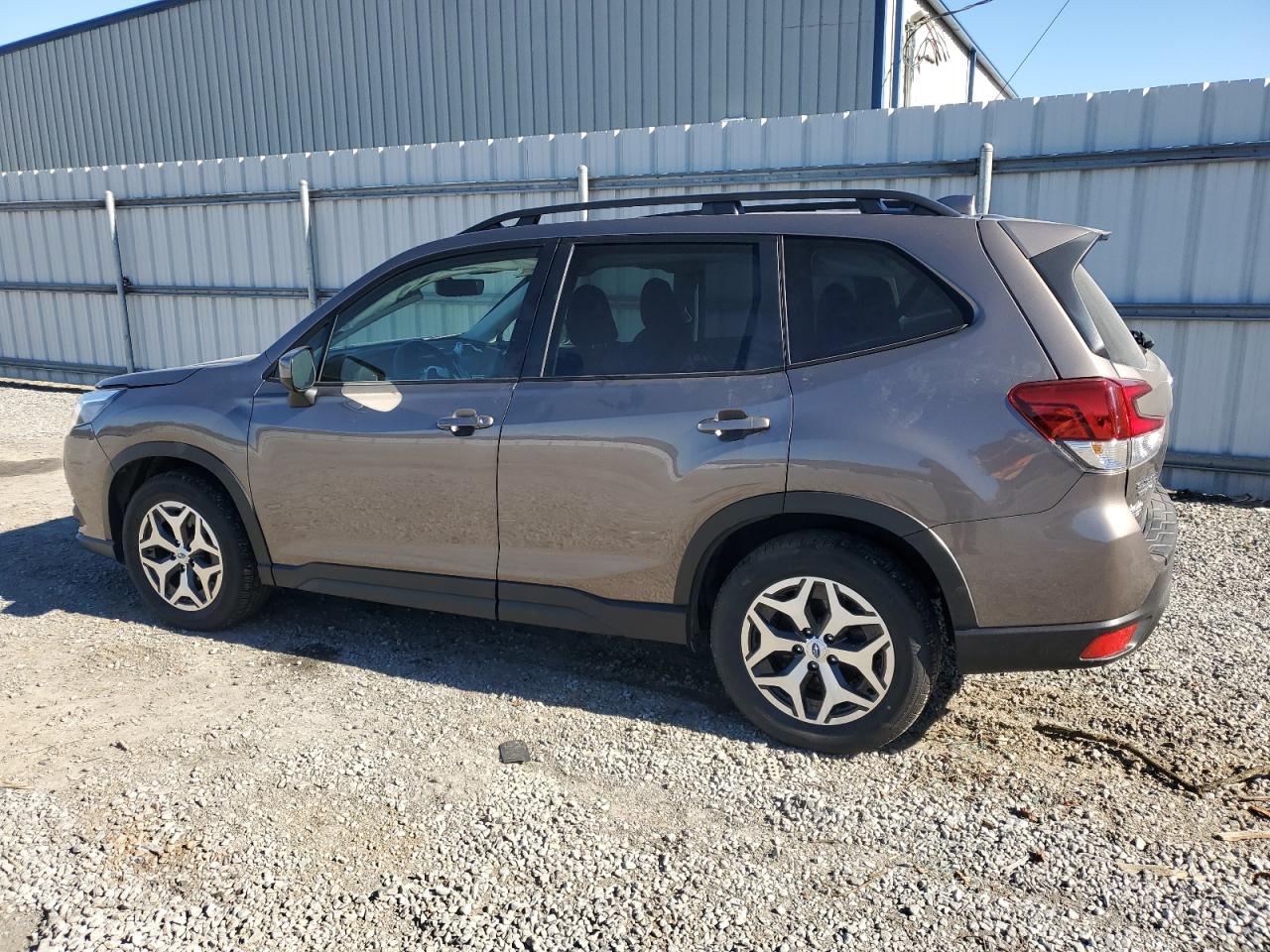 2023 SUBARU FORESTER PREMIUM VIN:JF2SKADC9PH475706