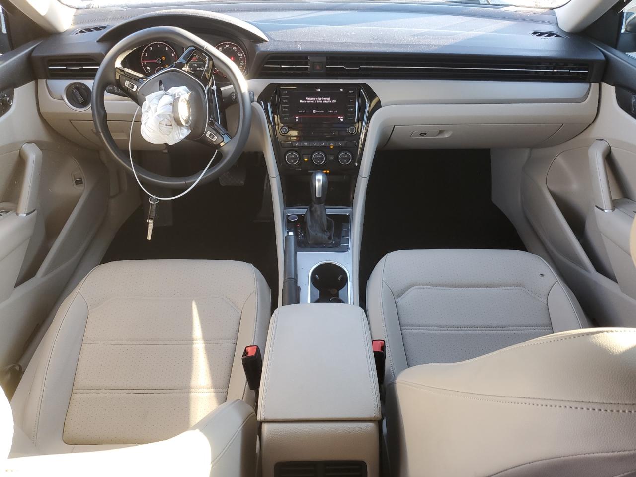 2022 VOLKSWAGEN PASSAT SE VIN:1VWSA7A38NC004551