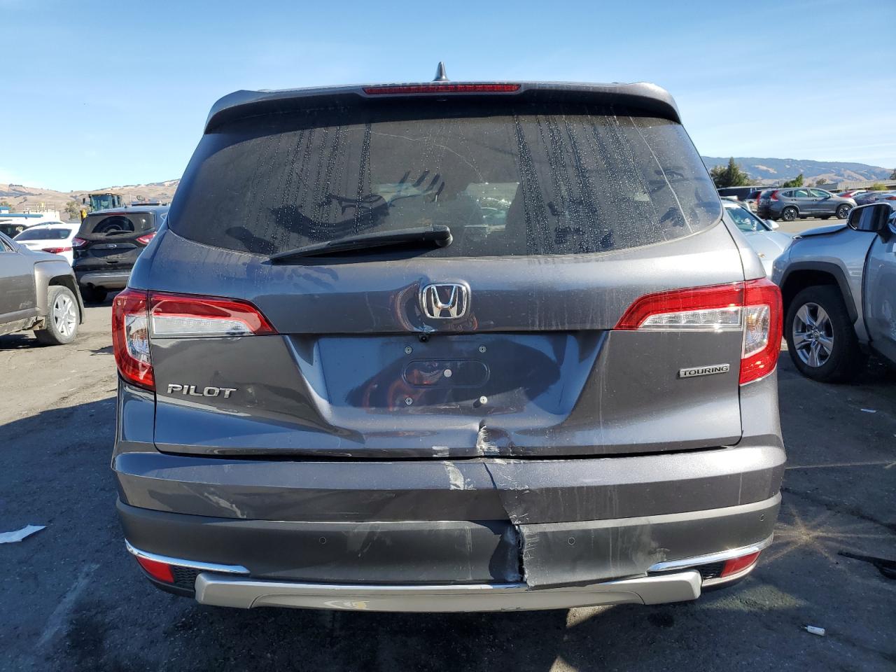 2022 HONDA PILOT TOURING VIN:5FNYF5H63NB029735