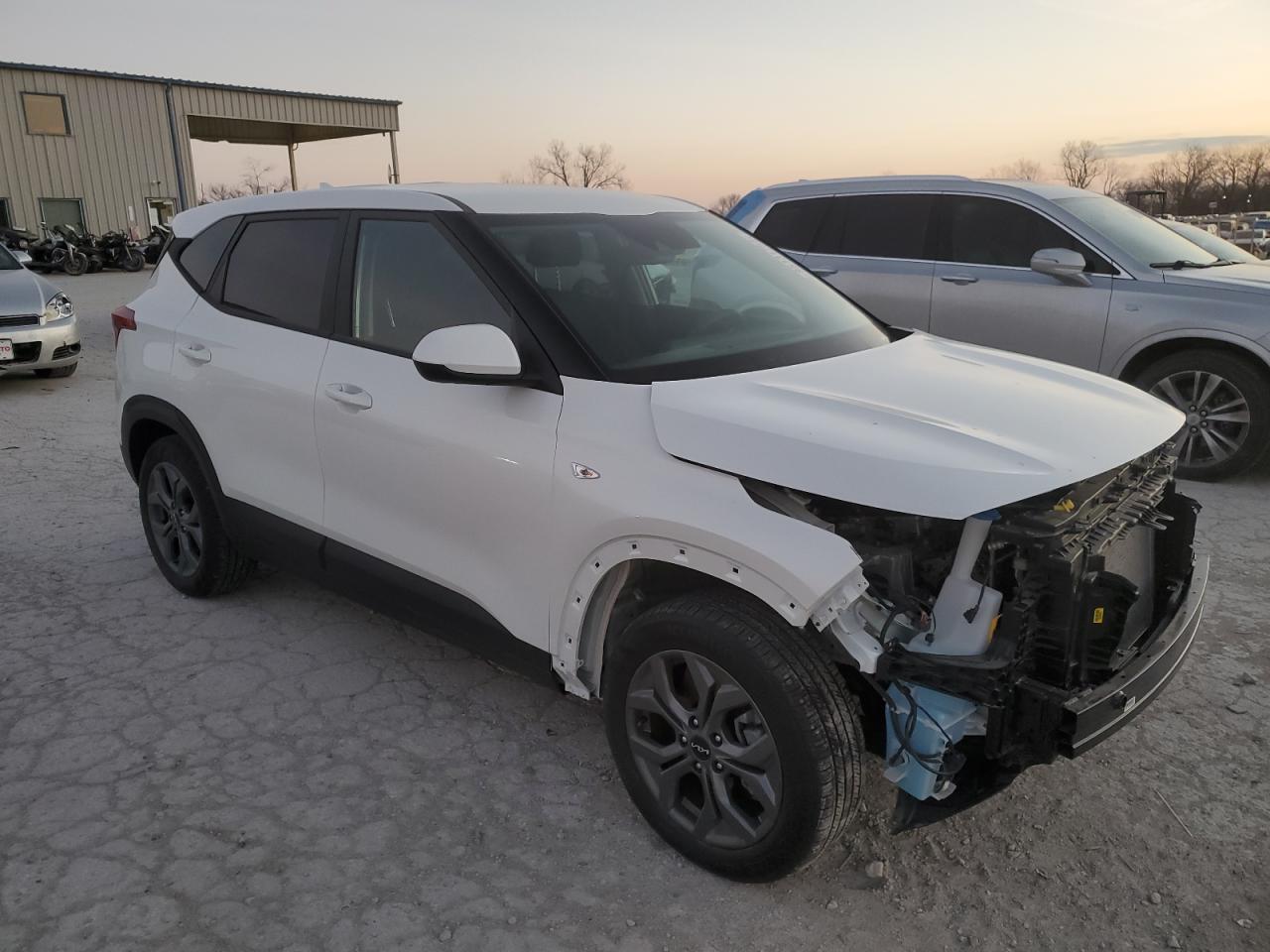 2024 KIA SELTOS LX VIN:KNDEPCAA8R7573288