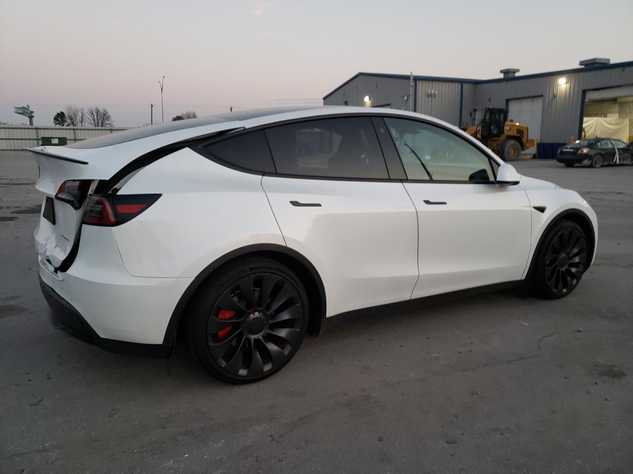 2023 TESLA MODEL Y  VIN:7SAYGDEF2PF754065