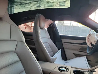 2022 Porsche Taycan VIN: