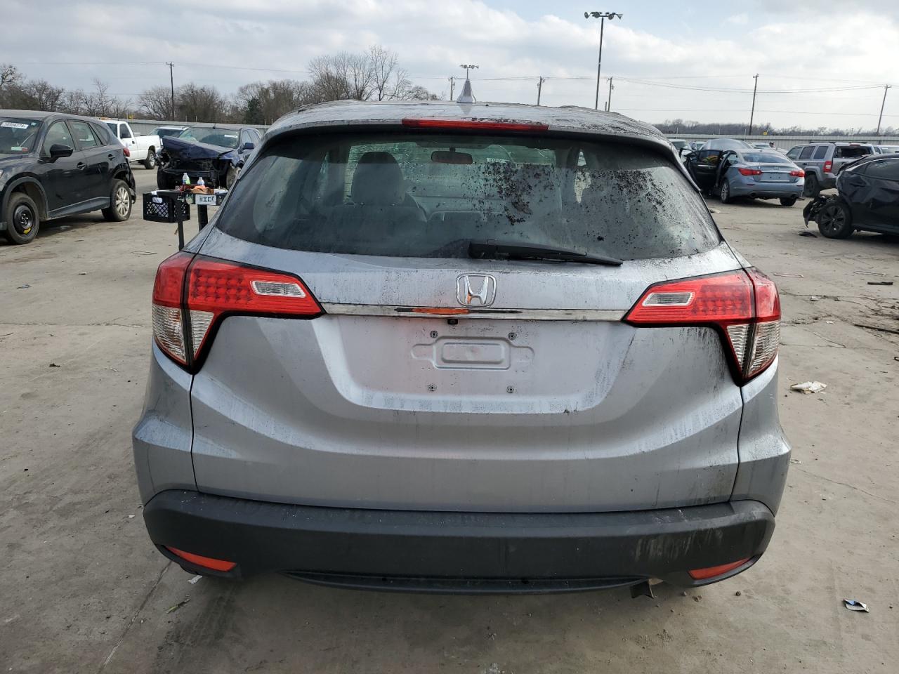 2022 HONDA HR-V LX VIN:3CZRU6H38NM702062