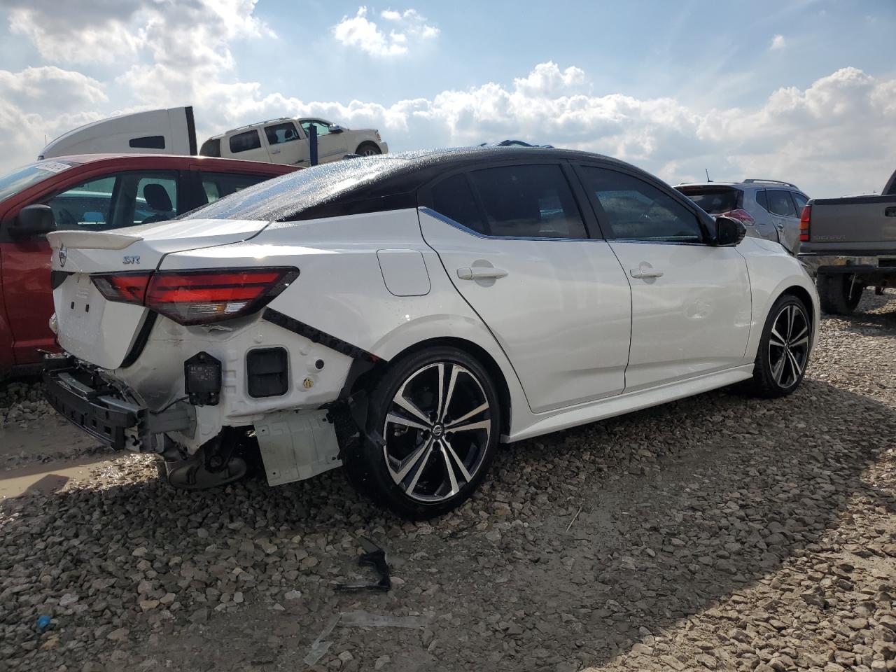 2022 NISSAN SENTRA SR VIN:3N1AB8DV7NY227513