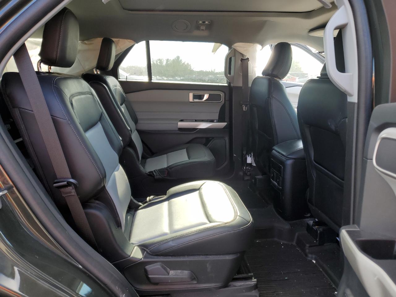 2022 FORD EXPLORER XLT VIN:1FMSK8DH5NGB38242