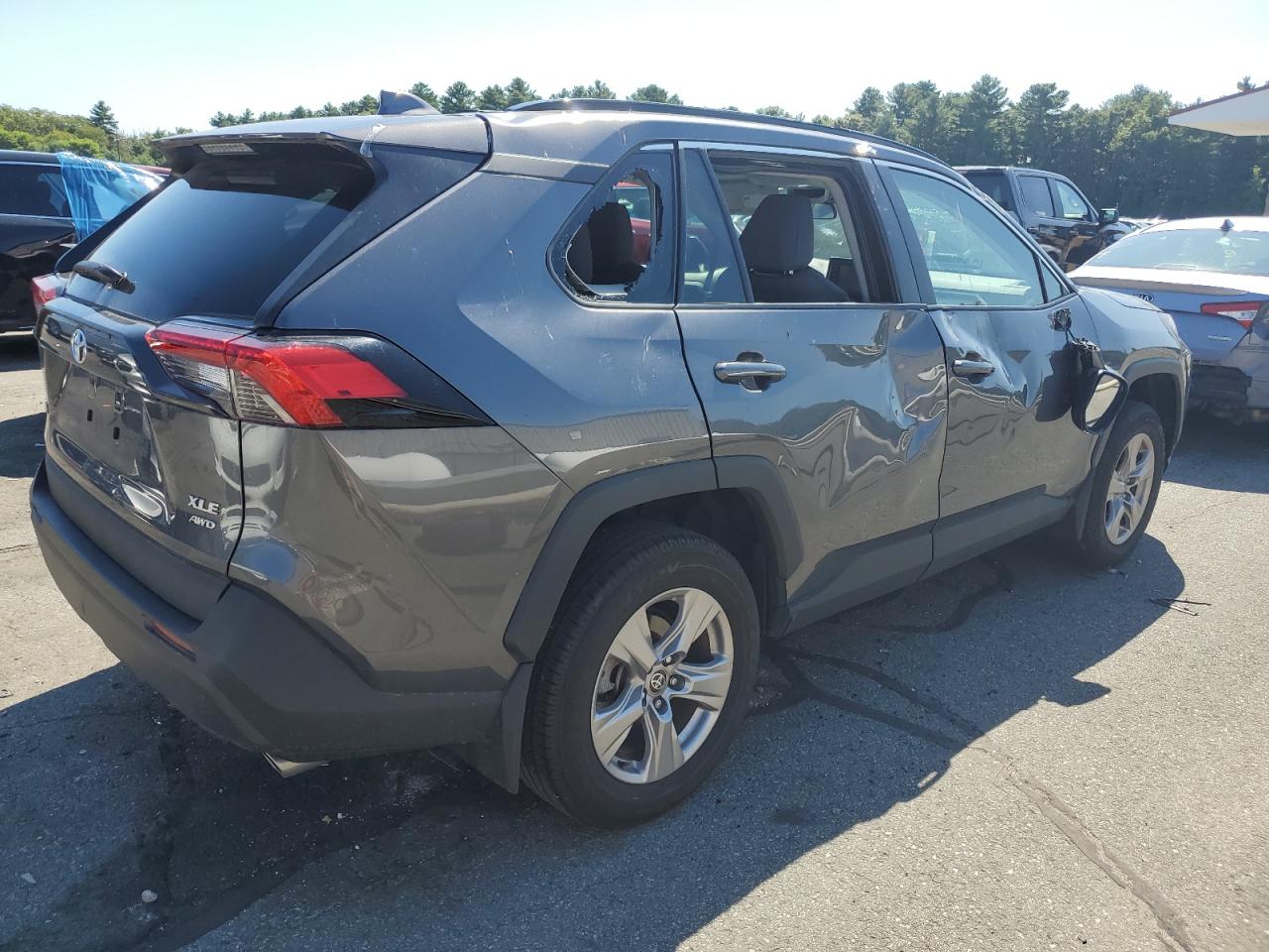 2022 TOYOTA RAV4 XLE VIN:2T3P1RFV5NC306196