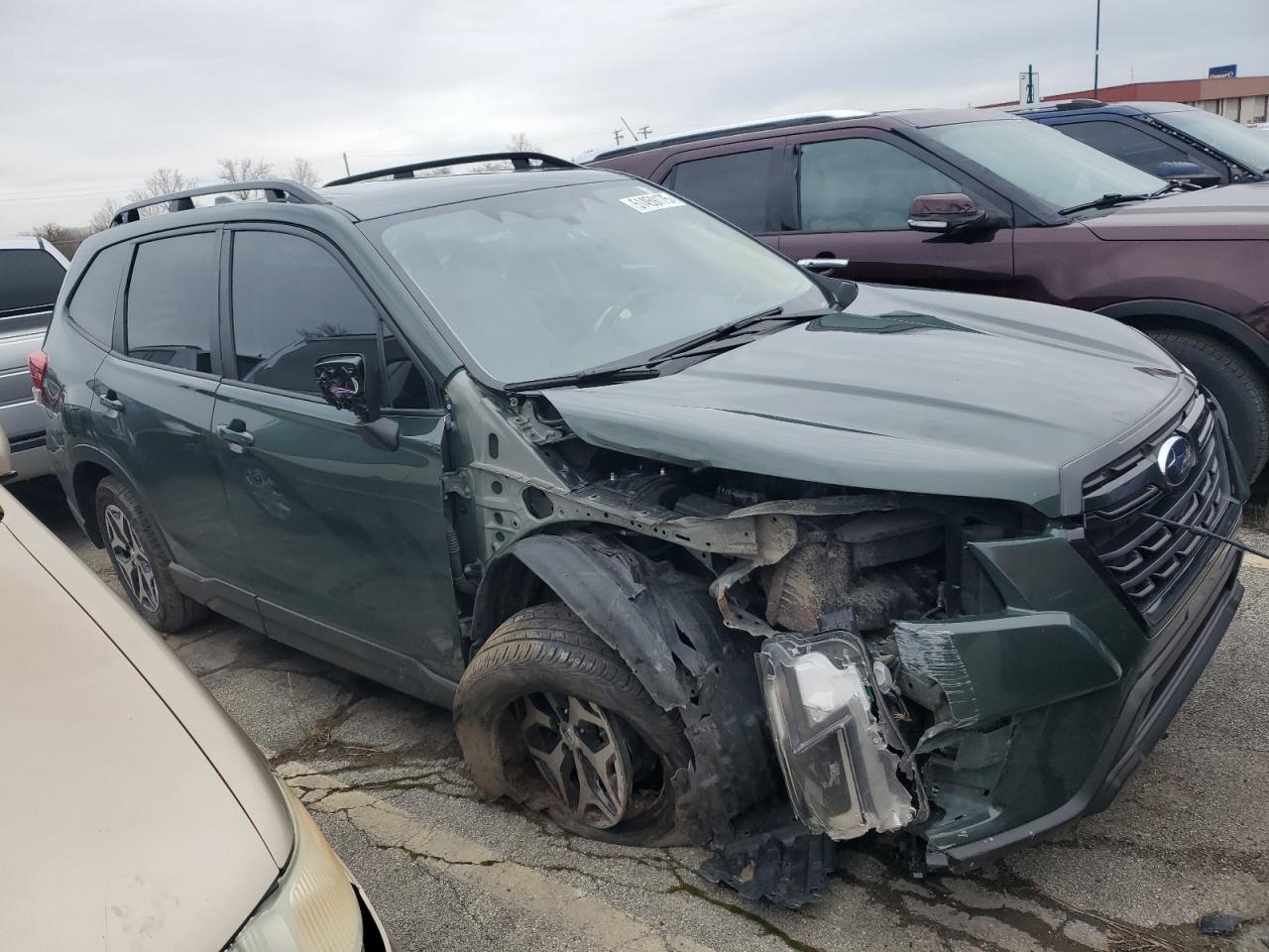 2022 SUBARU FORESTER PREMIUM VIN:JF2SKADC5NH464585