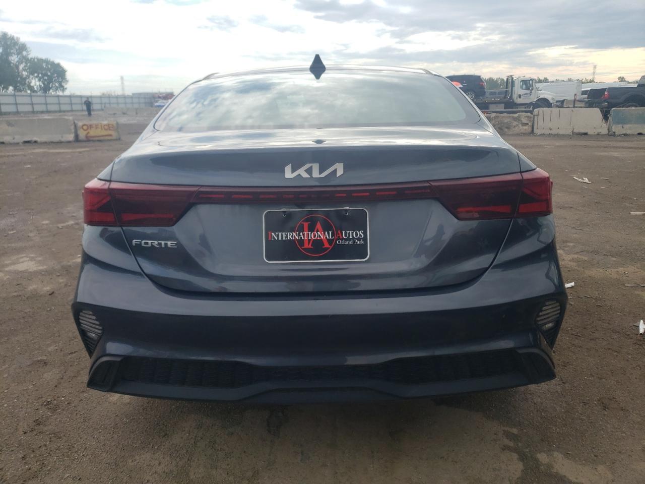 2022 KIA FORTE FE VIN:3KPF24AD2NE485155