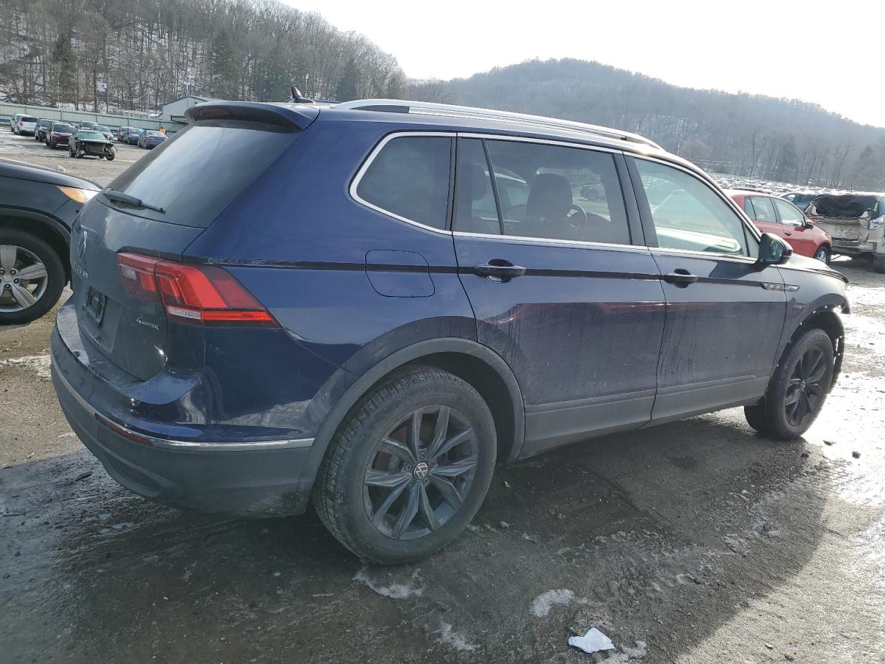 2024 VOLKSWAGEN TIGUAN SE VIN:3VV2B7AX8RM050700