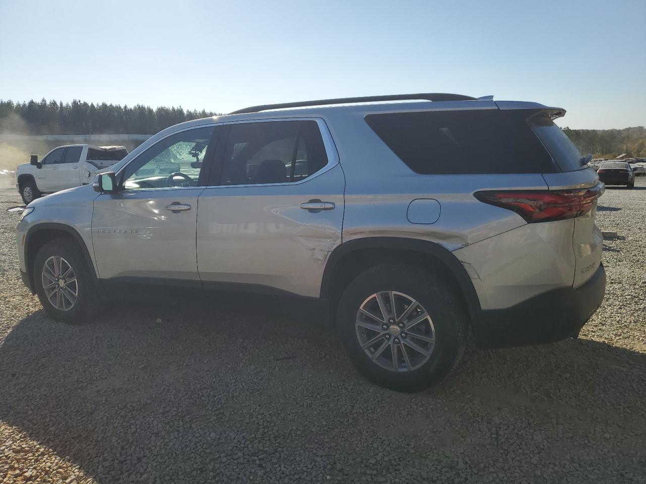 2022 CHEVROLET TRAVERSE LT VIN:1GNERGKW2NJ117559