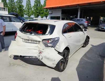 2018 Mercedes-Benz A 200 WDDBF4DB6JJ637227 VIN:WDDBF4DB6JJ637227