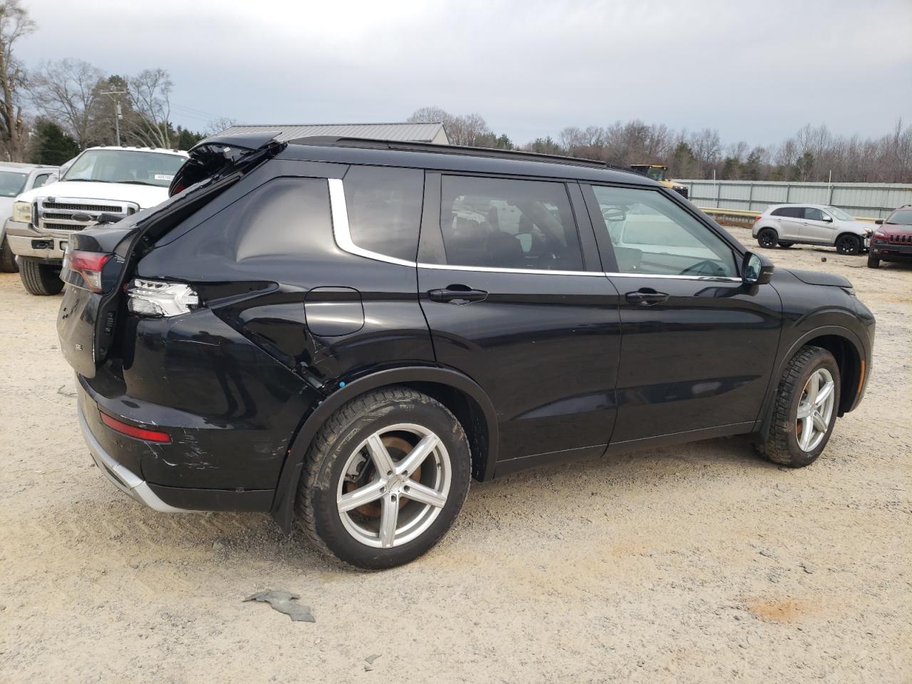 2024 MITSUBISHI OUTLANDER SE VIN:JA4J4VA89RZ013827