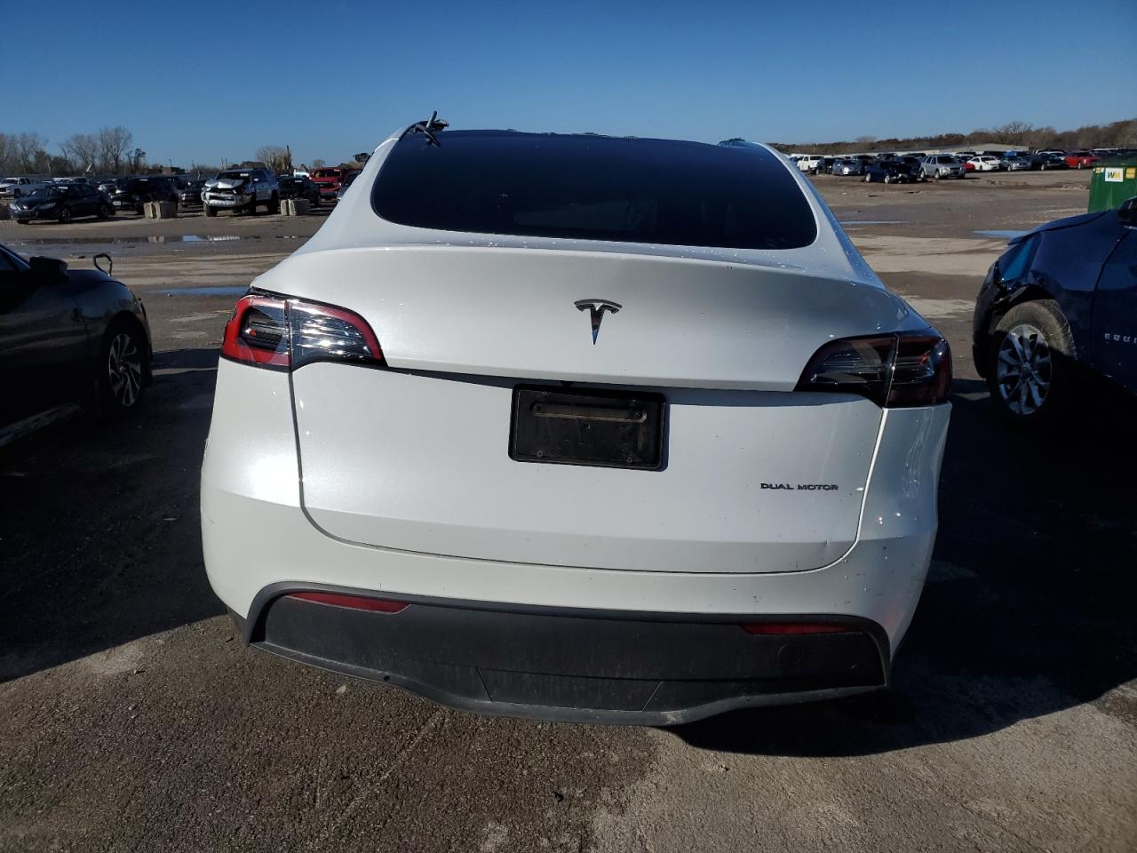 2023 TESLA MODEL Y  VIN:7SAYGDEE4PF687170