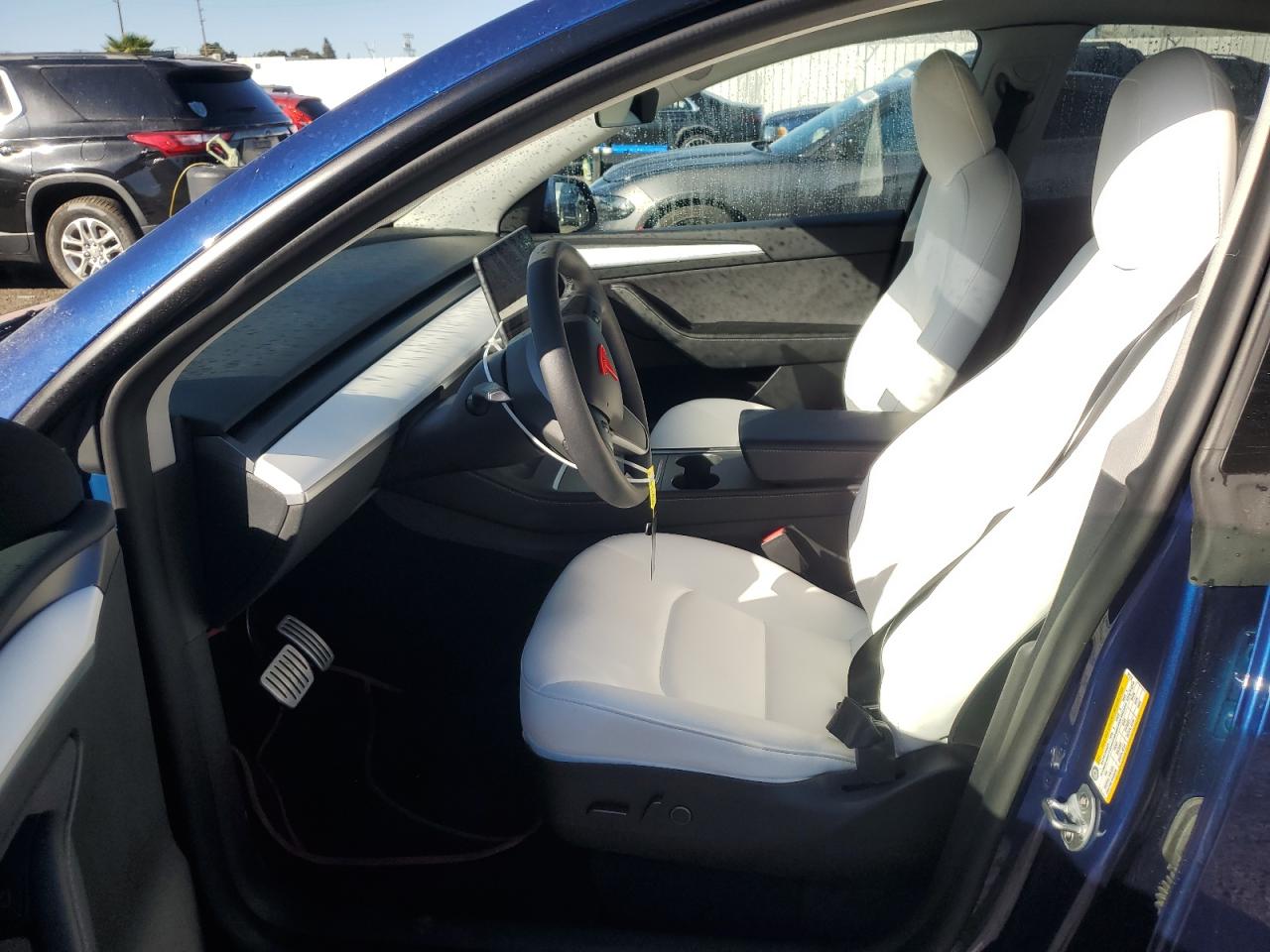 2022 TESLA MODEL Y  VIN:7SAYGDEF5NF551510