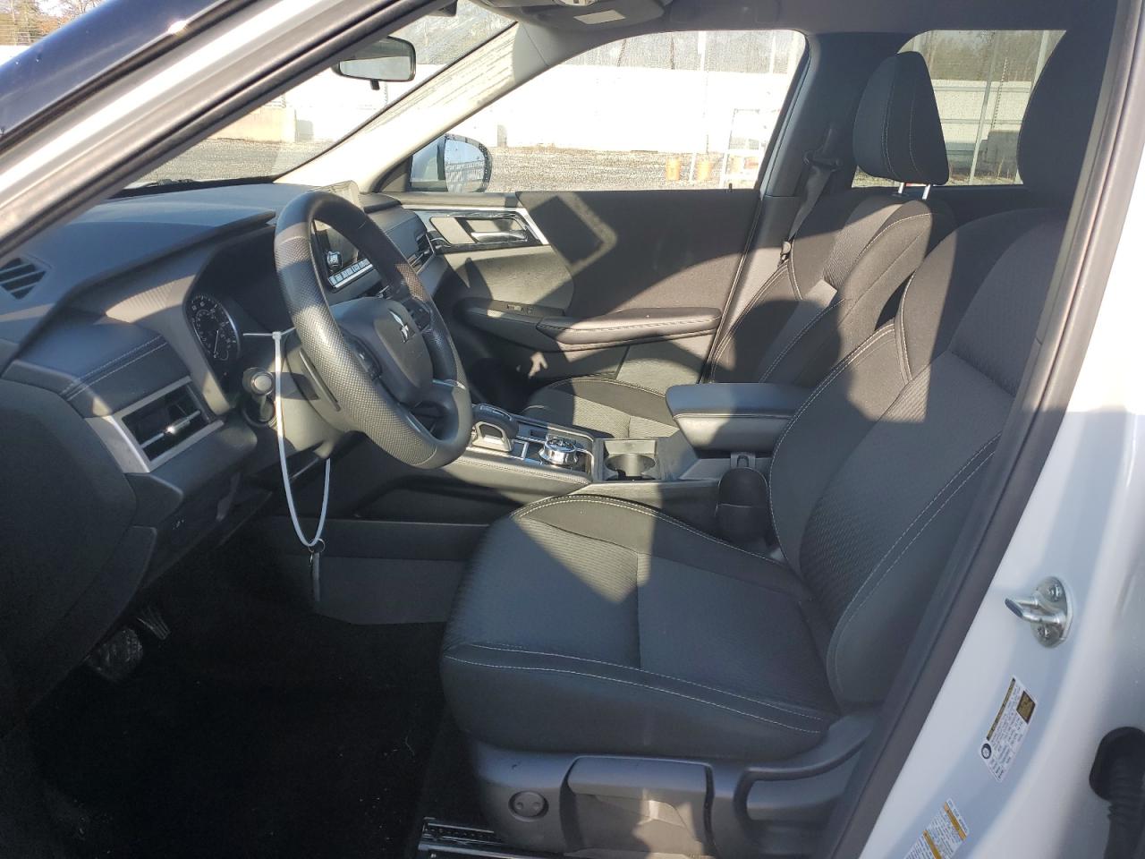 2022 MITSUBISHI OUTLANDER ES VIN:JA4J3TA82NZ007949