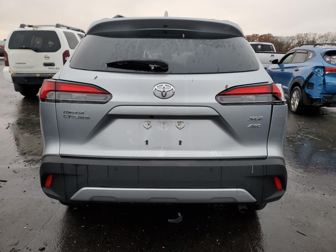 2022 TOYOTA COROLLA CROSS XLE VIN:7MUDAABG2NV031016