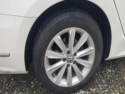 2015 Volkswagen Passat 1VWZZZA3ZFC103957 VIN:1VWZZZA3ZFC103957