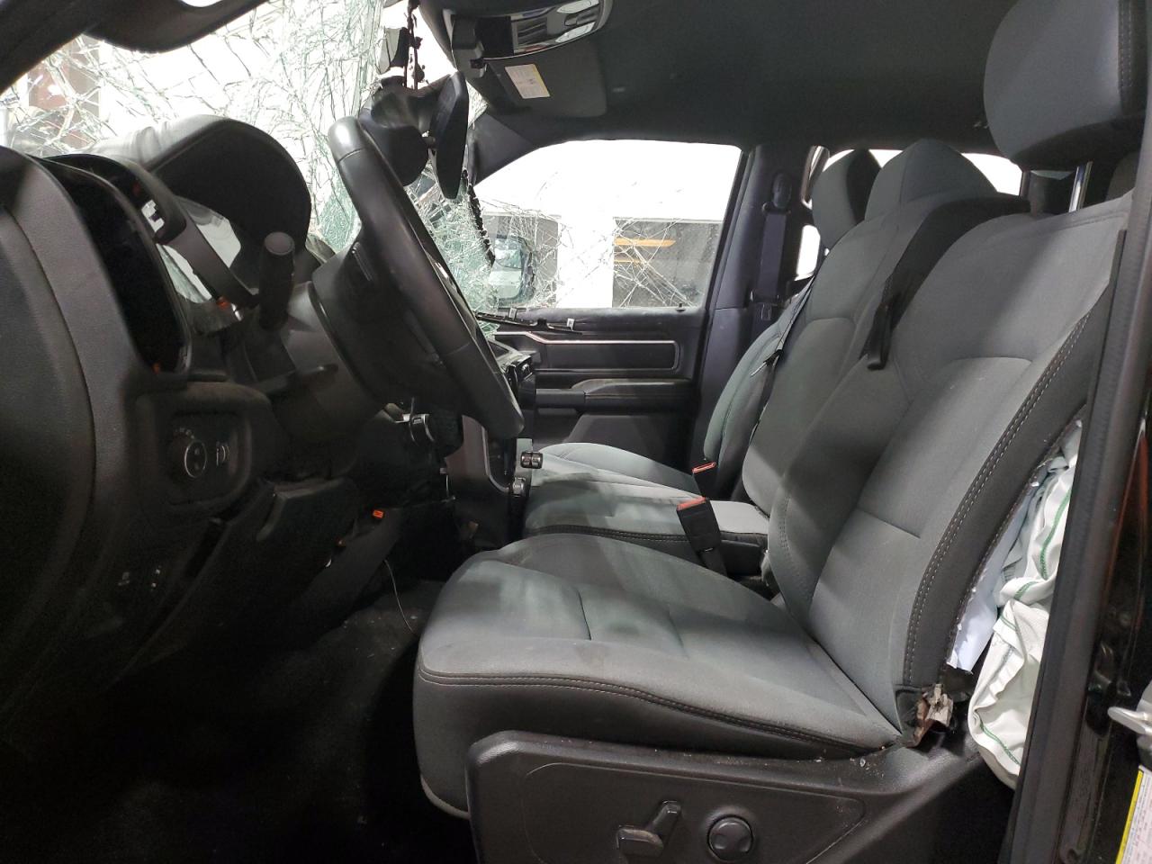 2024 RAM 1500 BIG HORN/LONE STAR VIN:1C6SRFBT4RN192040