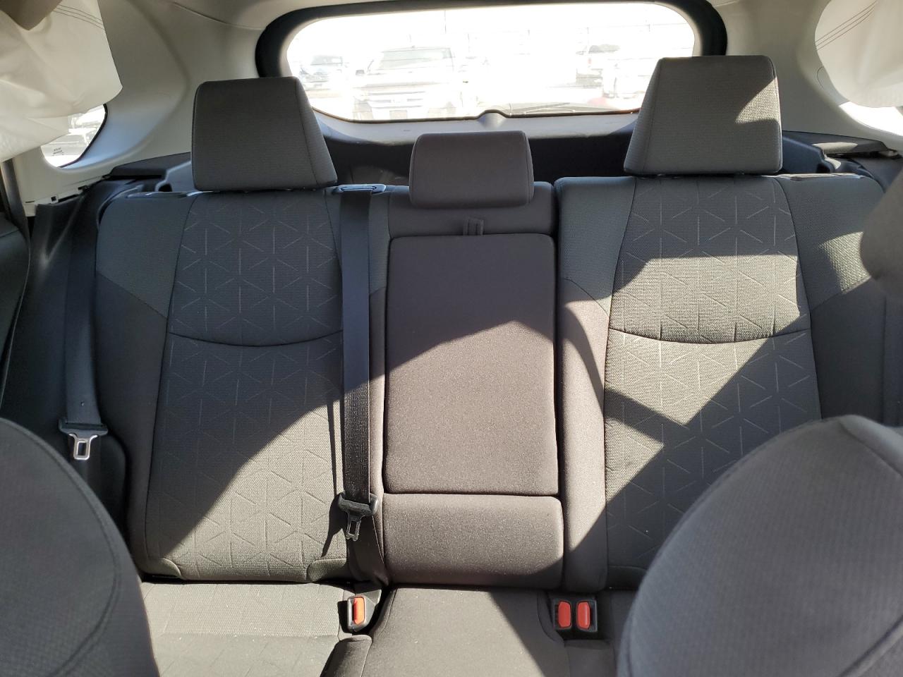 2022 TOYOTA RAV4 XLE VIN:2T3W1RFV4NC208160