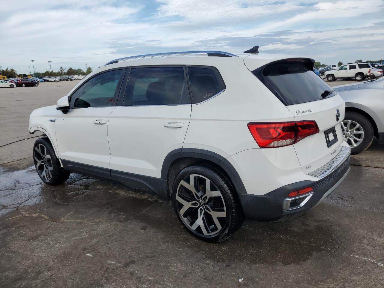 2022 VOLKSWAGEN TAOS SEL VIN:3VV2X7B2XNM098892
