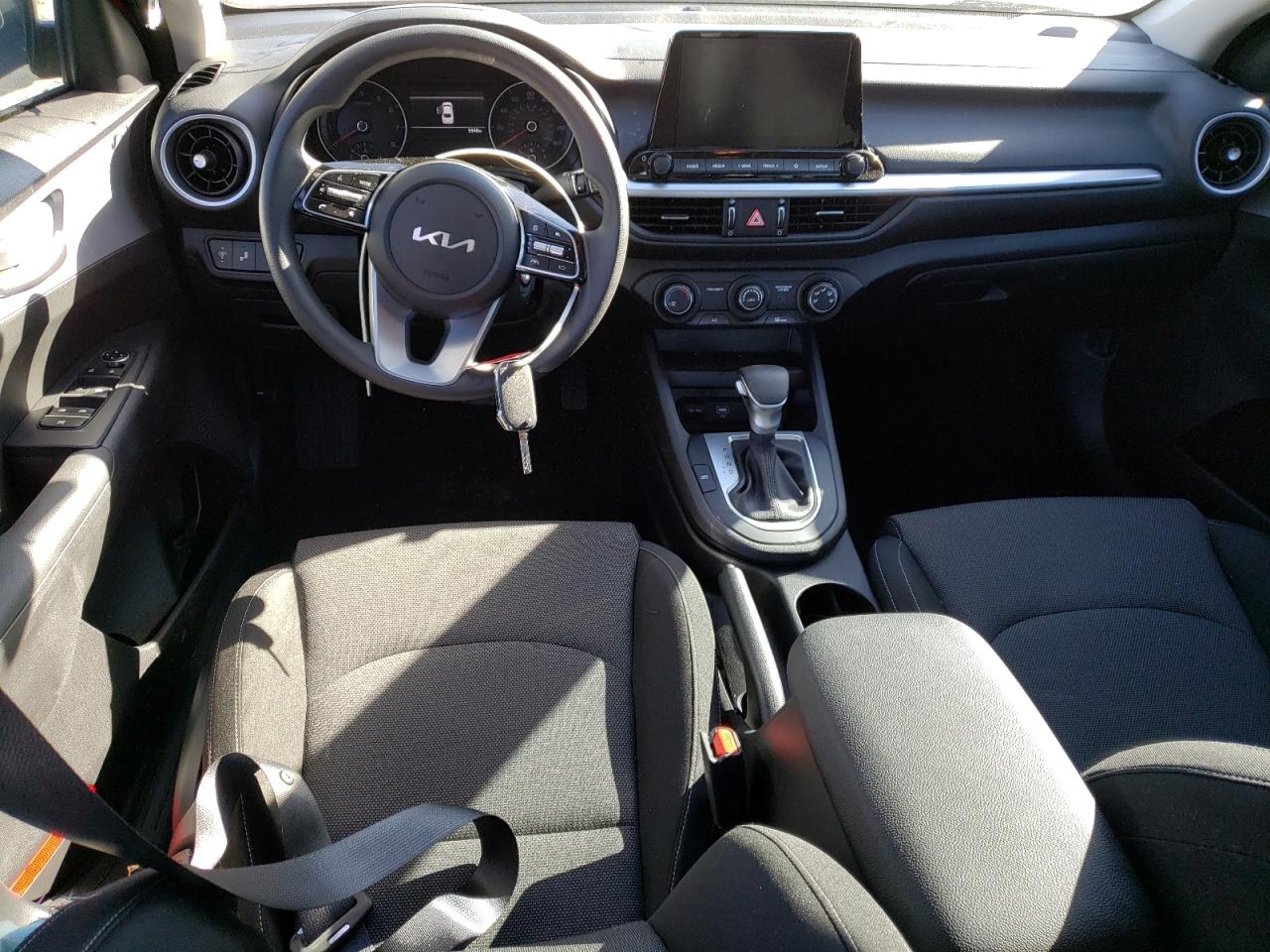 2024 KIA FORTE LX VIN:3KPF24AD8RE706067