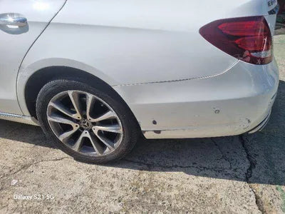 2019 Mercedes-Benz E 300 VIN: