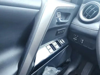 2016 Toyota RAV4 VIN: