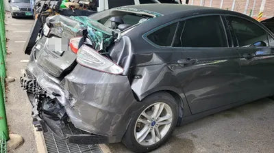 2016 Ford Mondeo VIN: