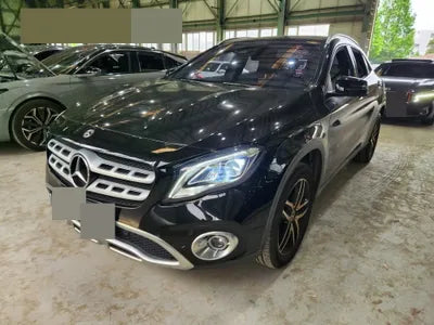 2019 Mercedes-Benz GLA 220 VIN: