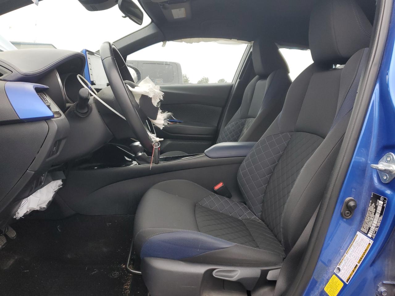 2022 TOYOTA C-HR XLE VIN:NMTKHMBX2NR142159