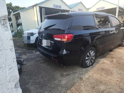2015 Kia Carnival VIN: