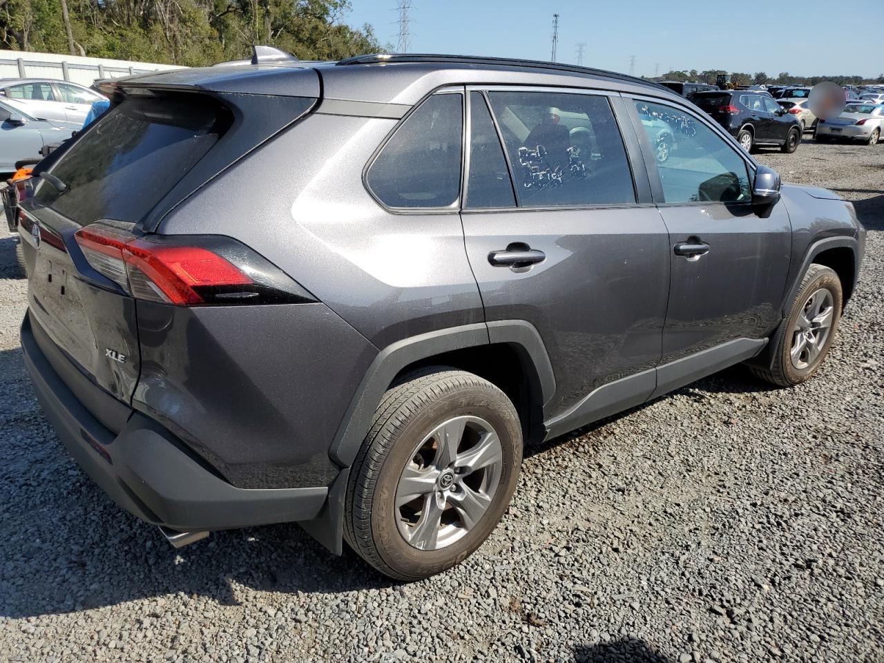 2024 TOYOTA RAV4 XLE VIN:2T3W1RFV0RC255188