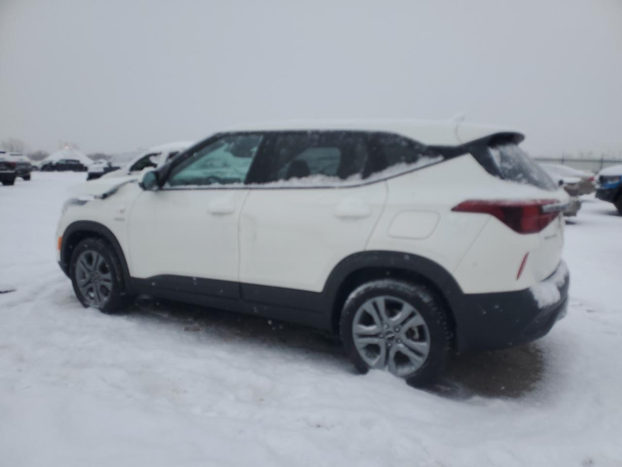 2023 KIA SELTOS LX VIN:KNDEPCAA4P7450097